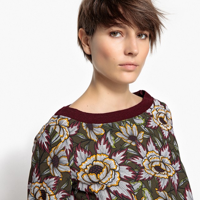 Dress printed with flowers